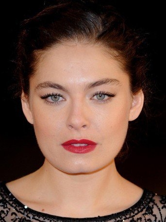 Alexa Davalos